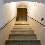 Santa Sofia\'S Flat At The Historical Center By Wonderful Italy