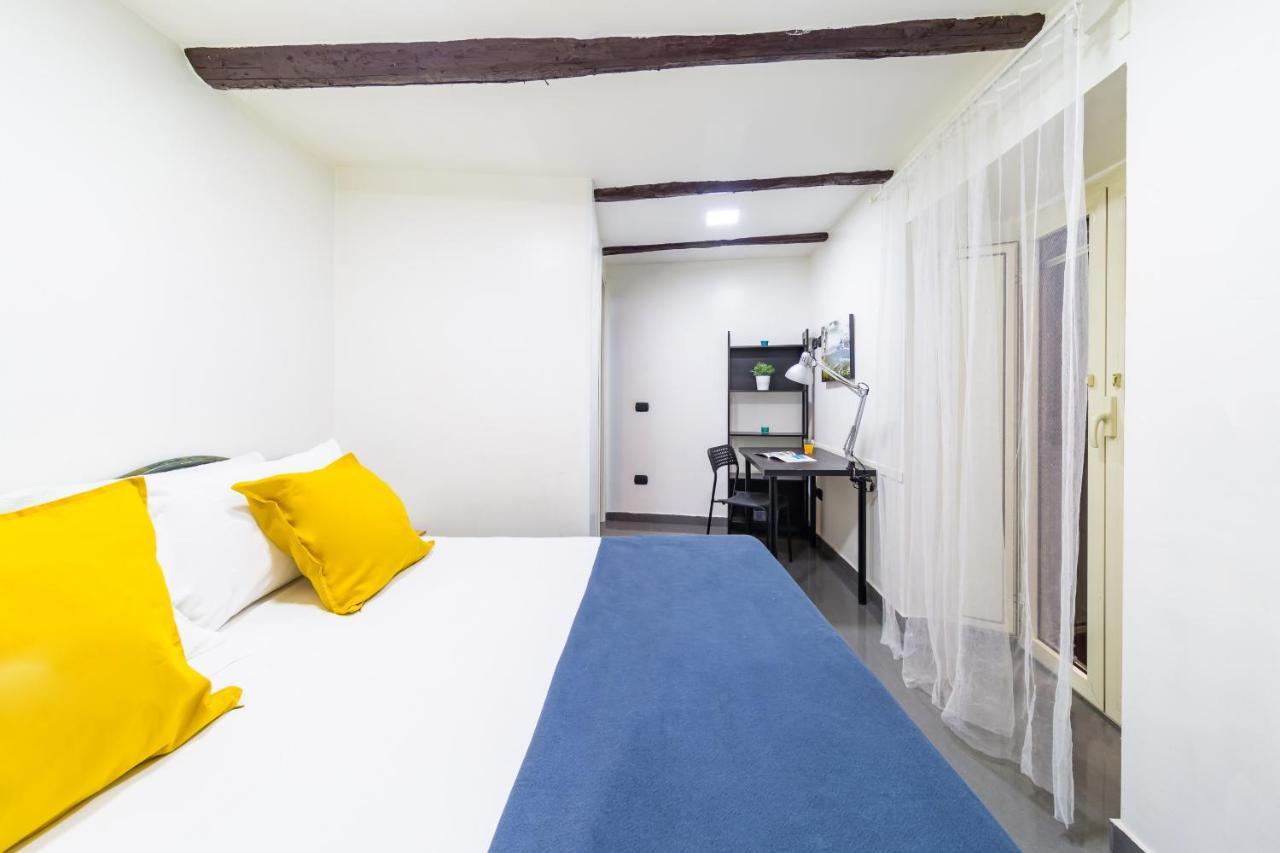 Santa Sofia's Flat At The Historical Center By Wonderful Italy Apartment *